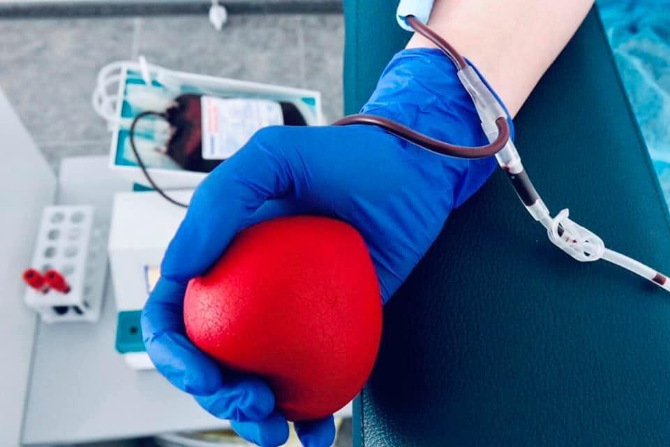 Франківськ потребує донорів усіх груп крові, зокрема з негативним резус-фактором