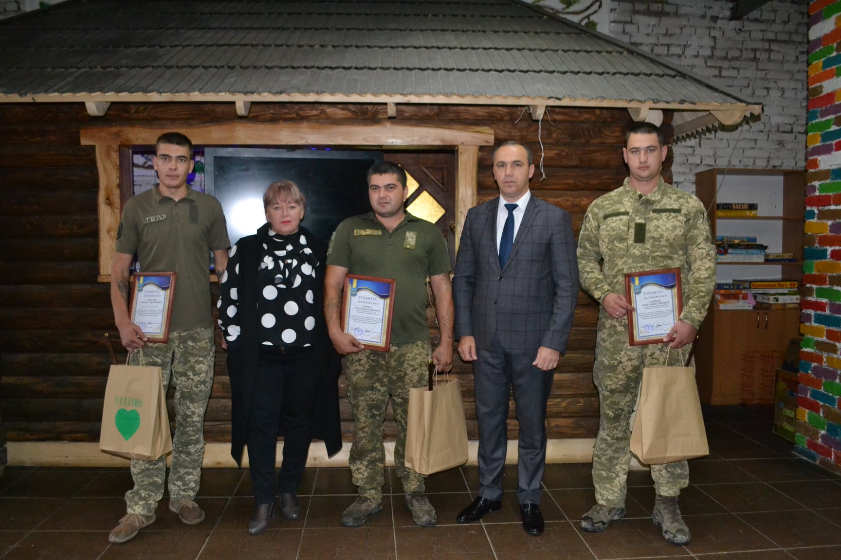 Нагородили військових, які допомагали ліквідовувати наслідки червневої повені на Верховинщині (ФОТО)