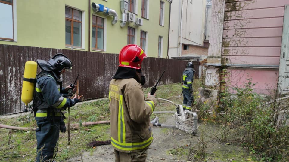 Протягом доби на Прикарпатті горіли шість будівель