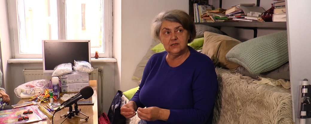 Бабуся в ролі няні: у Франківську запрацює соціальна дитяча кімната (ВІДЕО)