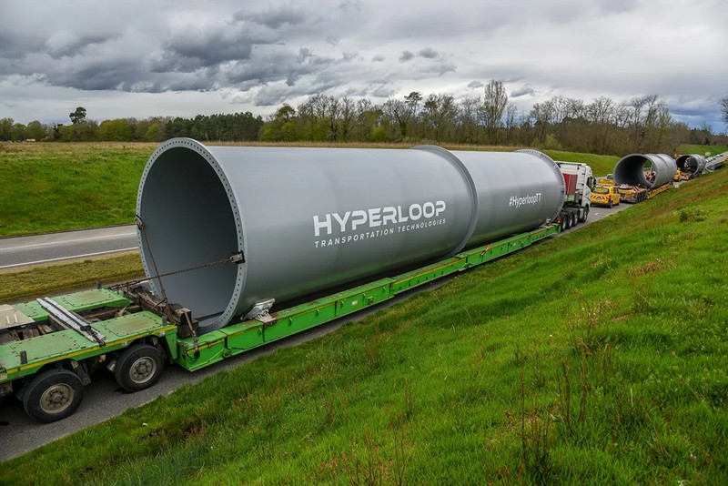 Hyperloop здійснив першу поїздку з людиною (ВІДЕО)
