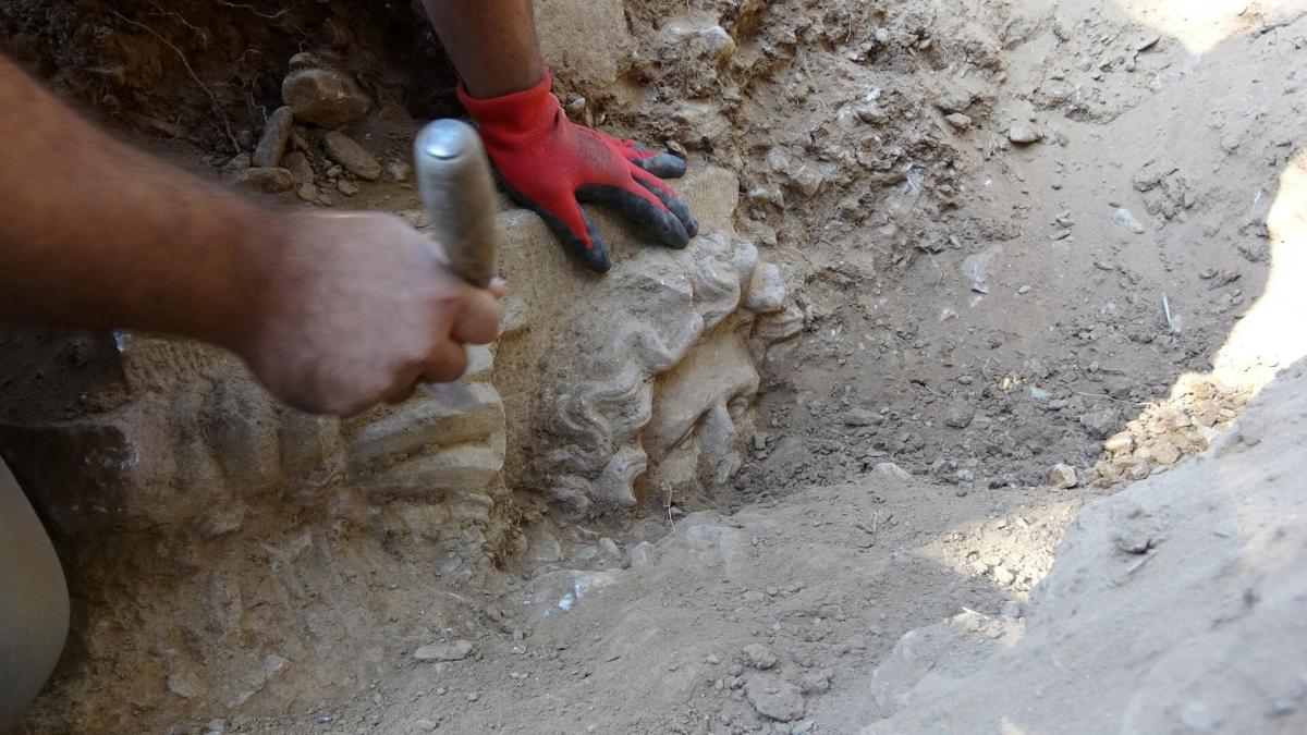 У Туреччині “чорні археологи” знайшли 2500-річний саркофаг