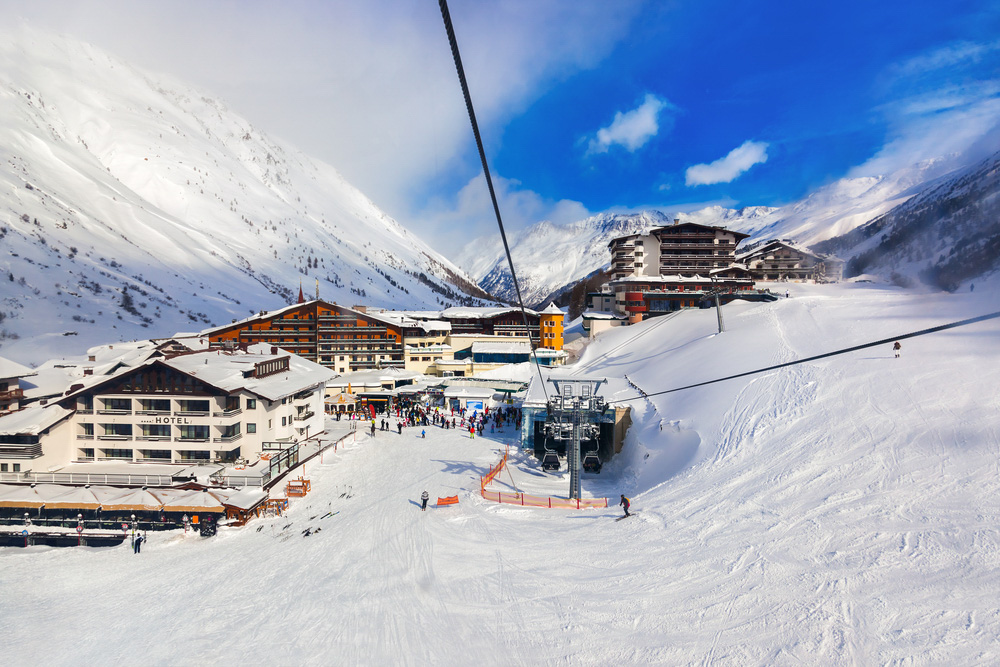 В Австрії через ажіотаж зачиняють гірськолижні курорти