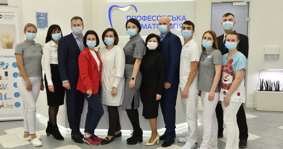 Франківські інтерни – серед найкращих на Всеукраїнському стоматологічному конкурсі (ФОТО)