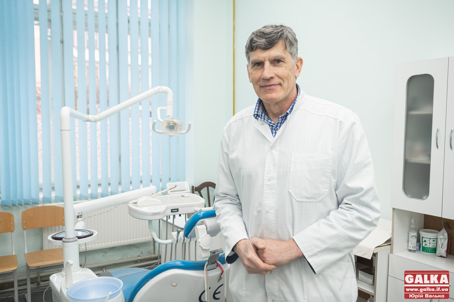 67 видалених зубів за день: один з найстарших стоматологів Франківська розповів про роботу в юності та тепер (ФОТО)