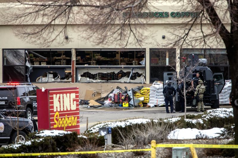 Нова стрілянина у США: в супермаркеті 10 загиблих