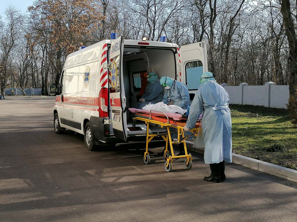 Від ускладнень коронавірусу в Калуській лікарні померли двоє людей