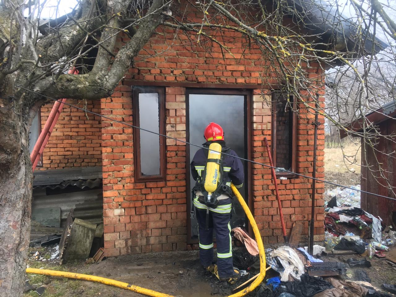 У Коломиї зайнялася господарська будівля (ФОТО)