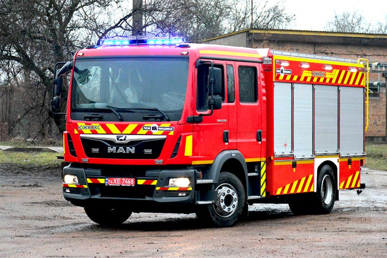 Франківські рятувальники куплять пожежну машину за грантових сім мільйонів гривень