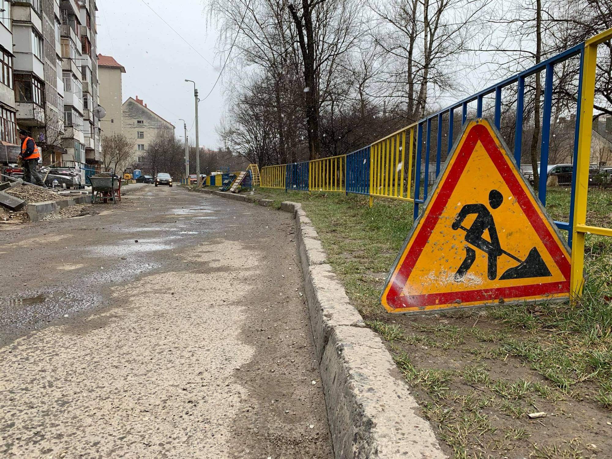 7 міських та 11 сільських: департамент благоустрою назвав вулиці Франківської громади, які цьогоріч відремонтують (ПЕРЕЛІК)