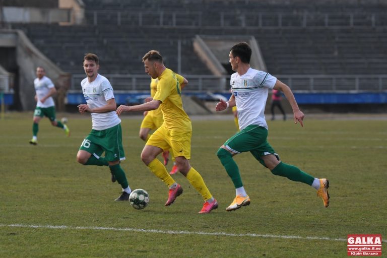 Футболісти “Прикарпаття” втратили перемогу над “Поліссям” – гості відігралися у меншості (ФОТОРЕПОРТАЖ)
