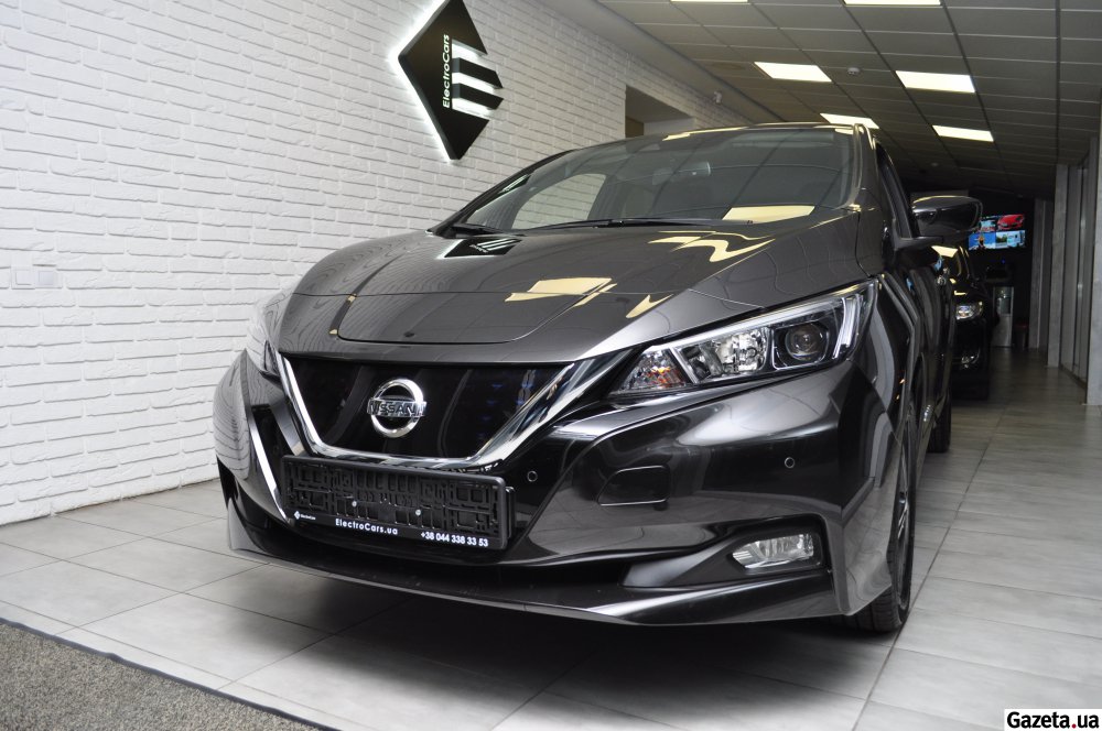 В Україні почнуть продавати новий електричний Nissan (ФОТО)