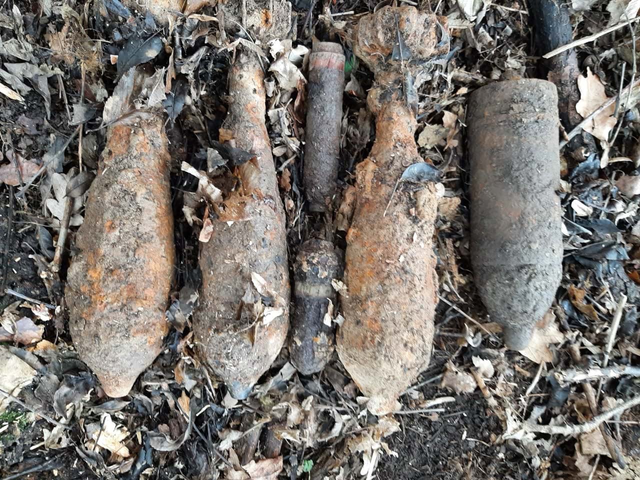 Ще 8 застарілих боєприпасів знайшли у Франківському районі (ФОТО)