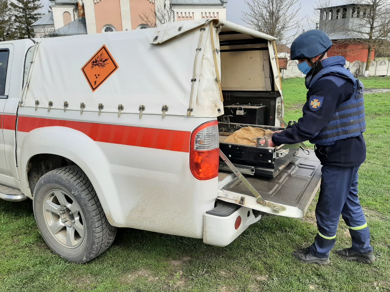 Три застарілих боєприпаси знайшли у Франківському районі (ФОТО)