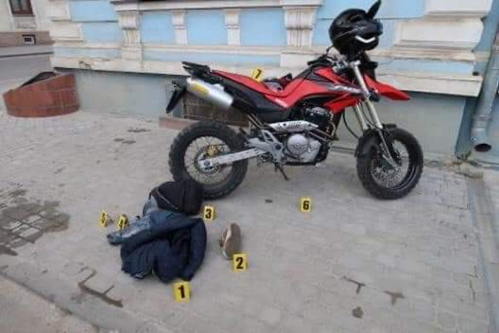 На Прикарпатті менш ніж за добу розшукали крадія мотоцикла