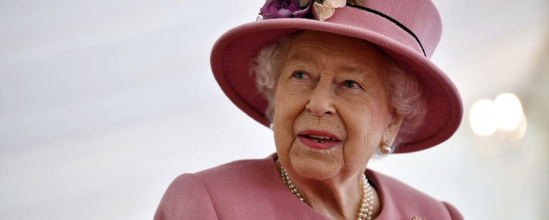 Королева Єлизавета ІІ відзначила своїм знаком якості британський бренд секс-іграшок