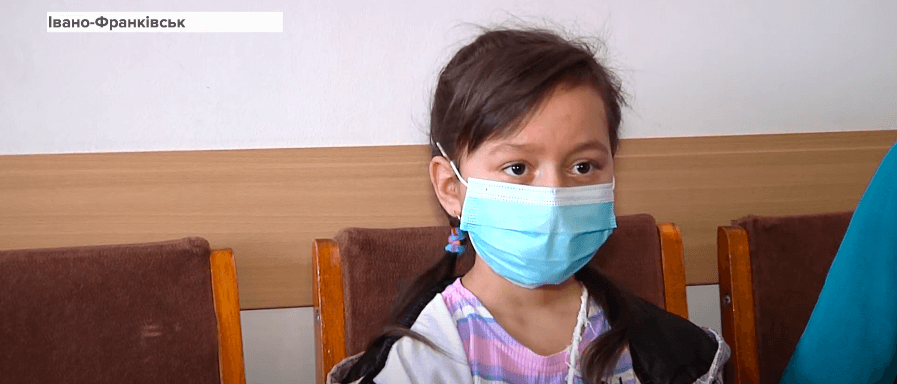 Дівчинці з Прикарпаття першою в Україні пересадили печінку від живого донора (ВІДЕО)