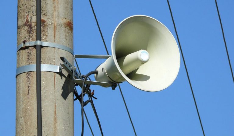 Домовилися за пляшку, – у мерії розповіли, як ремонтують систему оповіщення цивільного населення Франківська