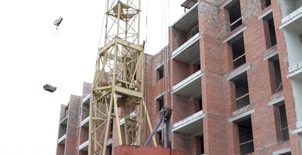 Тимчасова комісія перевіряє роботу баштових кранів на будівництвах Франківська (ВІДЕО)