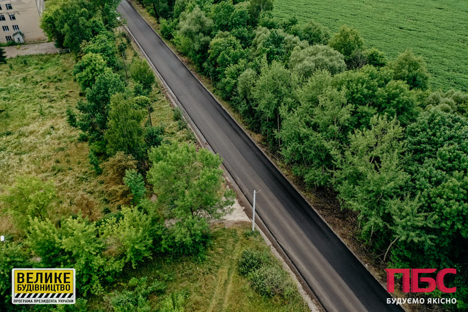 Ремонт дороги триває на Калущині (ФОТО)