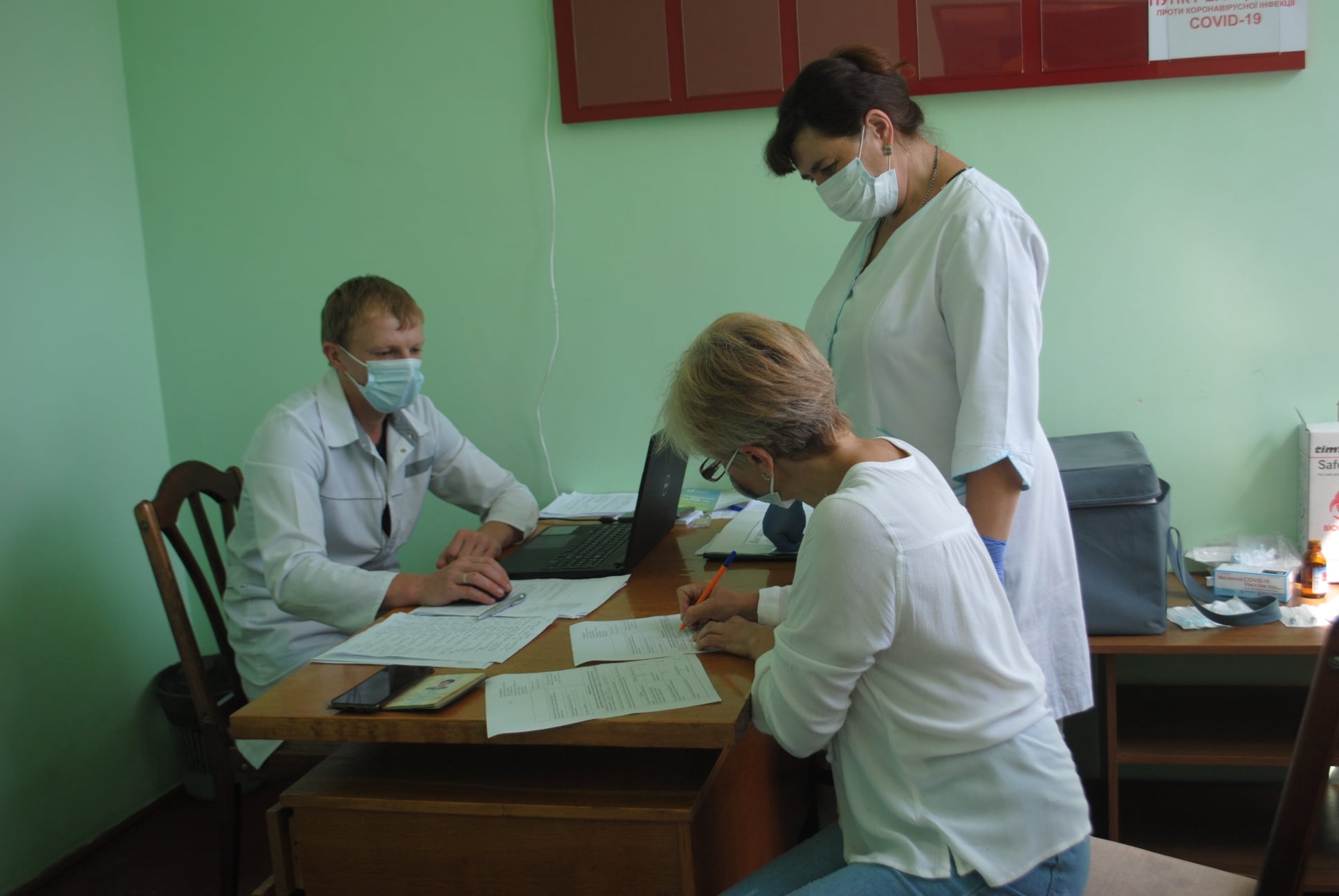 У Рогатинській міській раді запрацював пункт вакцинації проти COVID-19 (ФОТОФАКТ)
