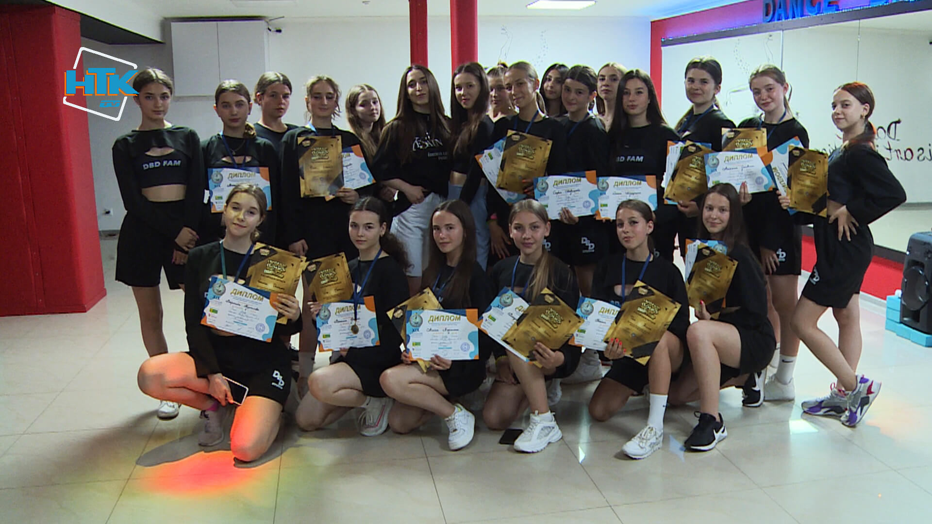 Коломийські танцівниці перемогли на Всеукраїнському конкурсі (ВІДЕО)