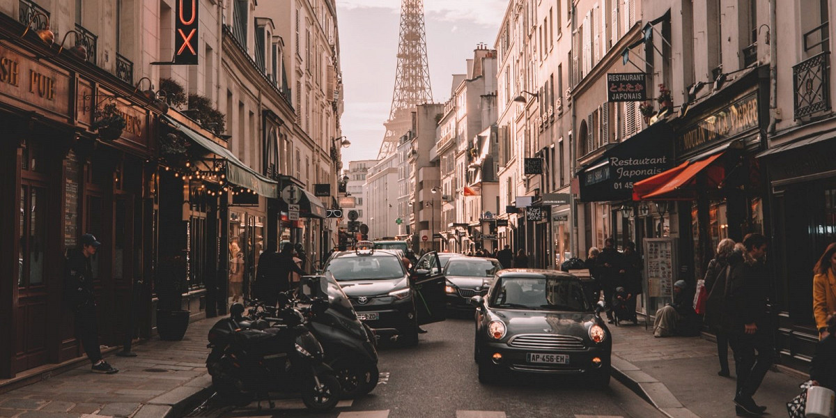 Париж обмежить швидкість авто в межах міста до 30 км/год