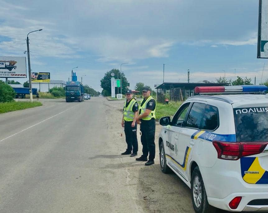 П’яні водії та перевищення швидкості: за місяць поліцейські виявили на дорогах  Франківщини понад 5 тисяч порушень