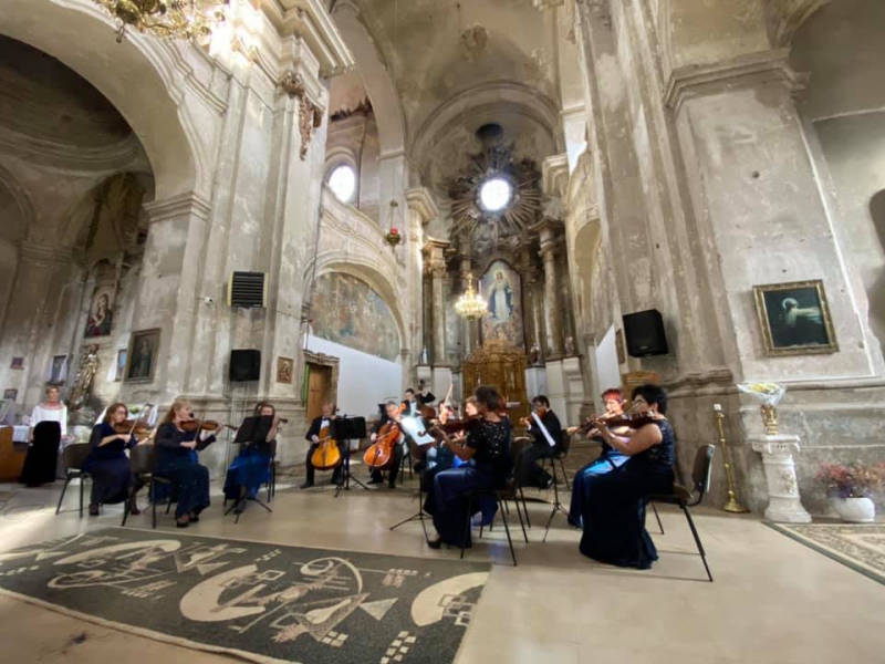 У старовинному храмі Городенки влаштували концерт класичних творів бароко (ФОТО, ВІДЕО)