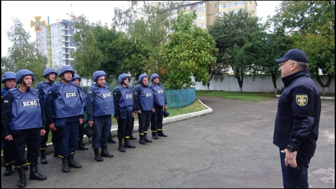 Підрозділ прикарпатських рятувальників вирушив на схід України