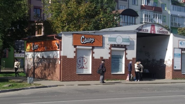 Отруєння людей у «Crispy» документально не підтверджено. Заклад відновив роботу