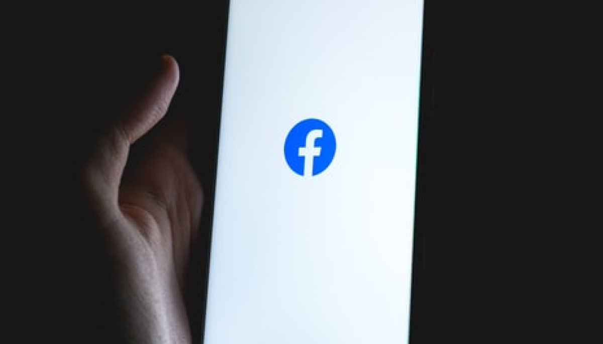 Facebook планує змінити назву і провести ребрендинг компанії