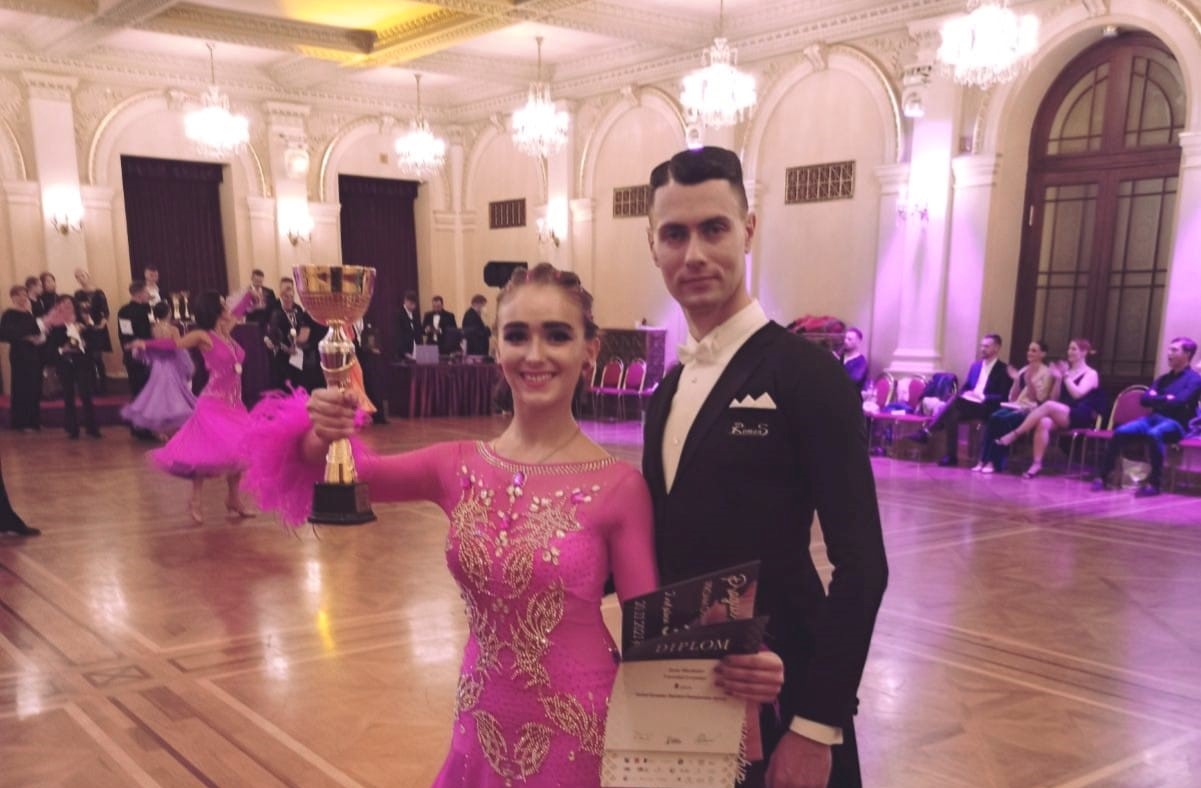 18-річна калушанка стала срібною призеркою чемпіонату Європи з бальних танців (ФОТО)