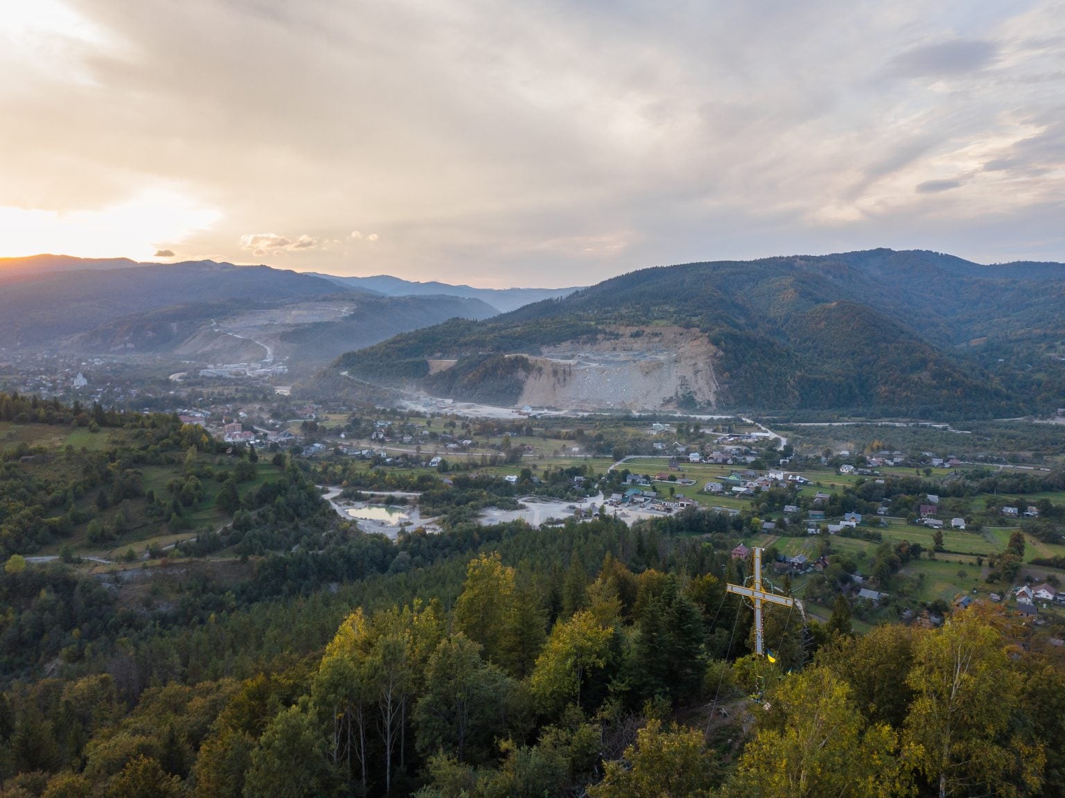 Прикарпатське село Пасічна визнали найгарнішим українським селом 2021 (ФОТО)