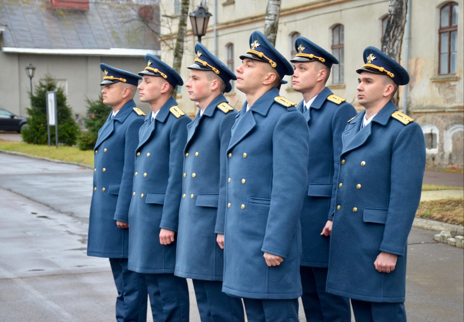 Франківську льотну бригаду поповнили молоді офіцери (ФОТО)
