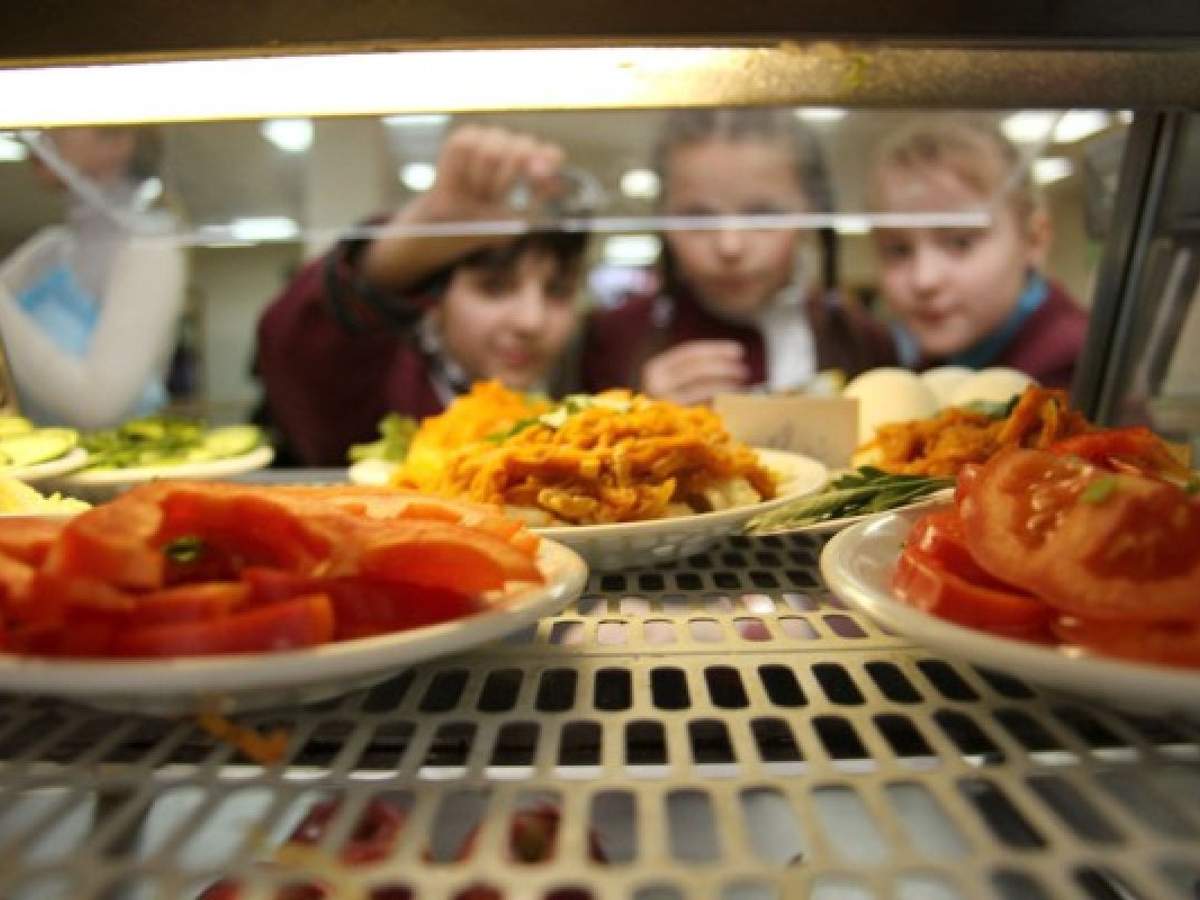 У ліцеї на Прикарпатті дітям готували недостатньо калорійні обіди