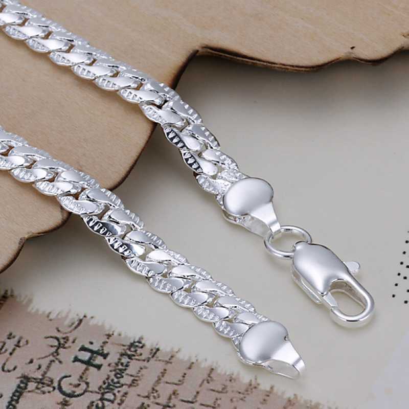 Срібні браслети: тільки модні прикраси для будь-якого образу