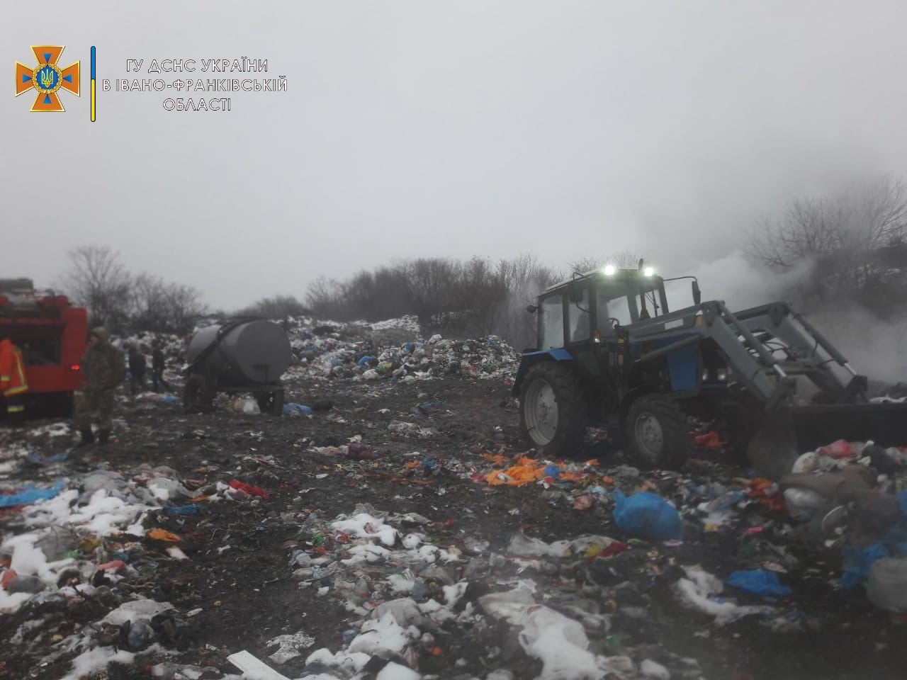 В Коломийському районі горіло сміттєзвалище