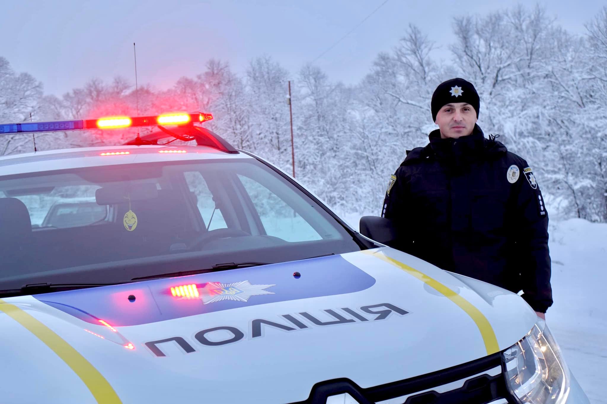 Прикарпатські поліцейські отримали новий службовий автомобіль (ФОТО)