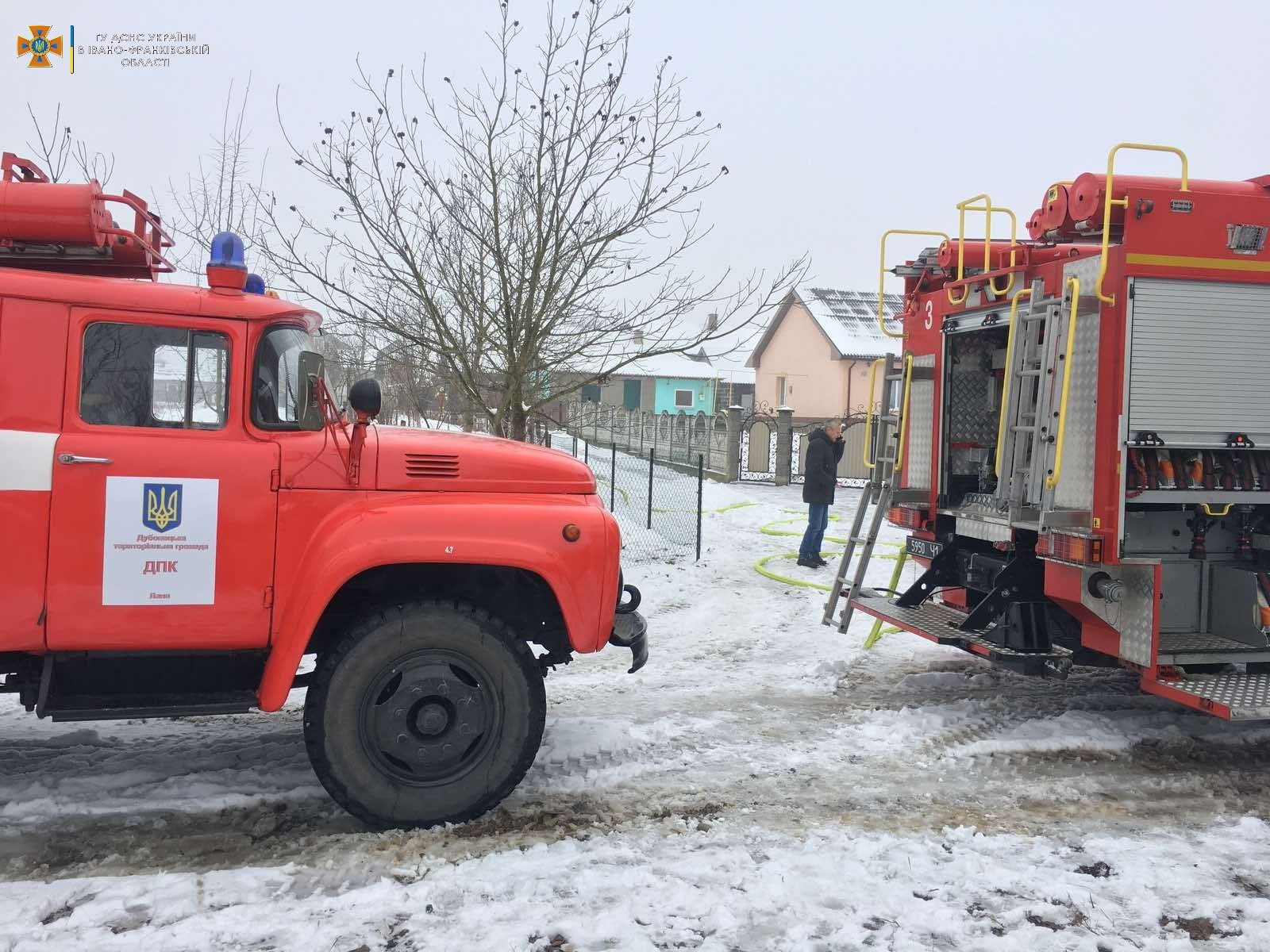 У селі на Прикарпатті горіла літня кухня (ФОТО)