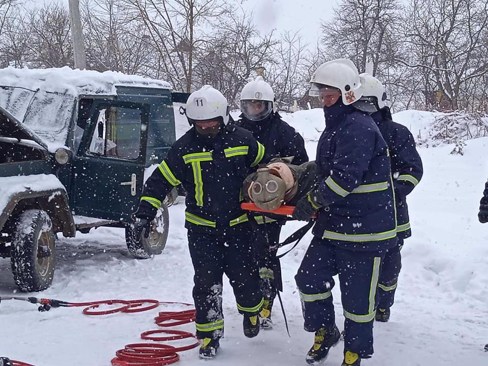 Надвірнянські рятувальники отримали нове спорядження для порятунку людей на воді (ФОТО)