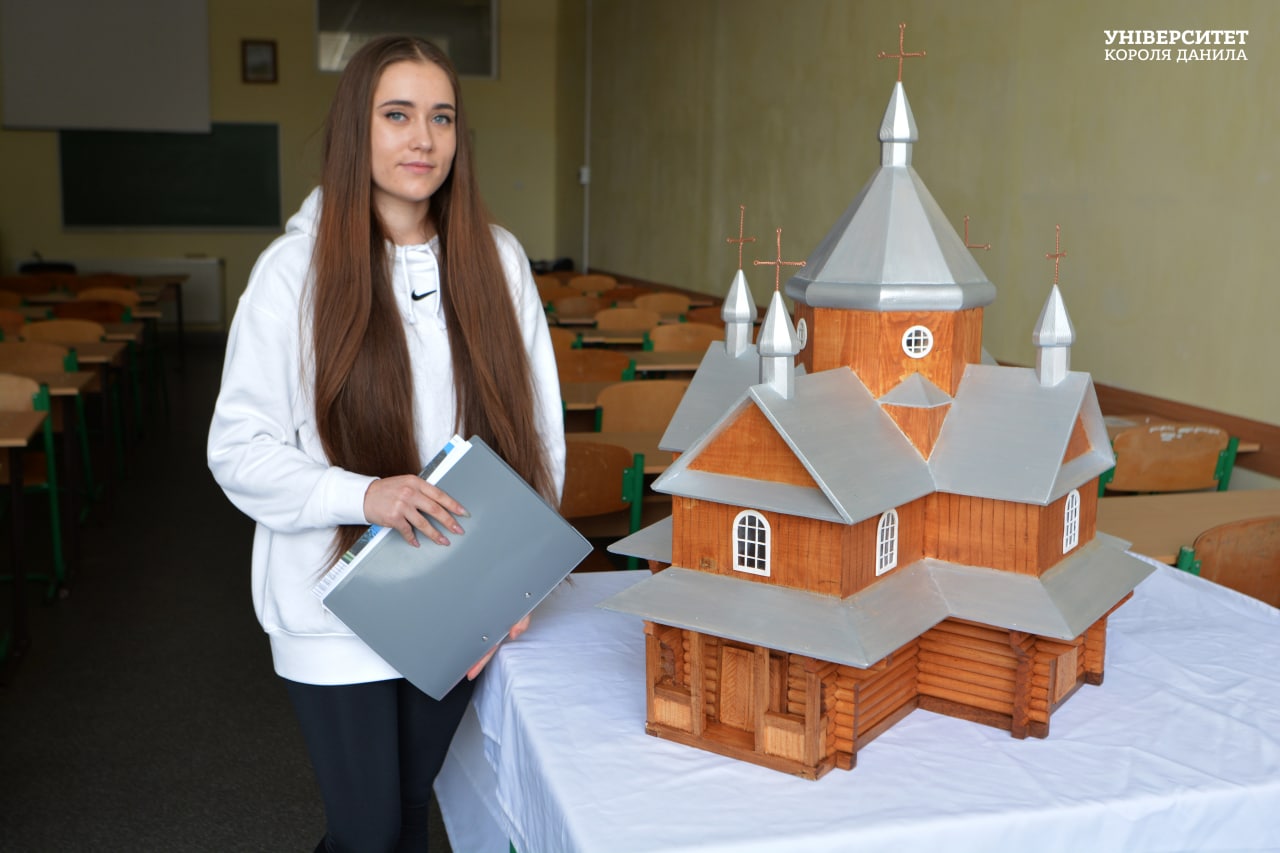 Франківські студенти створюють проєкти по відновленню первісного вигляду старовинних церков (ФОТО)