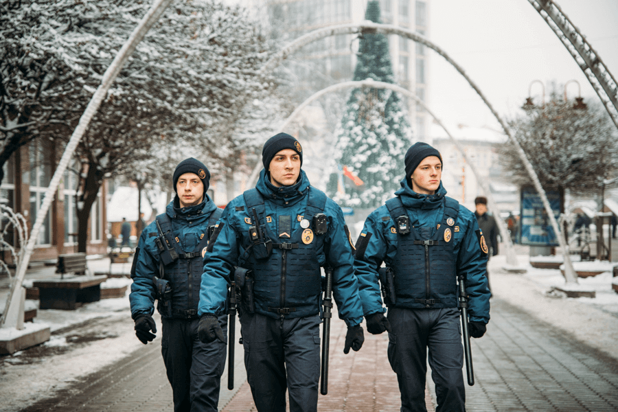 У святкові дні в Івано-Франківську гвардійці посилено патрулюватимуть вулиці