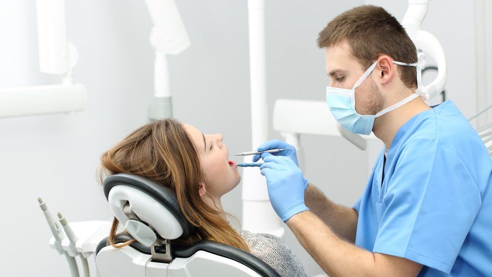 Етапи встановлення зубних імплантів та їх особливості