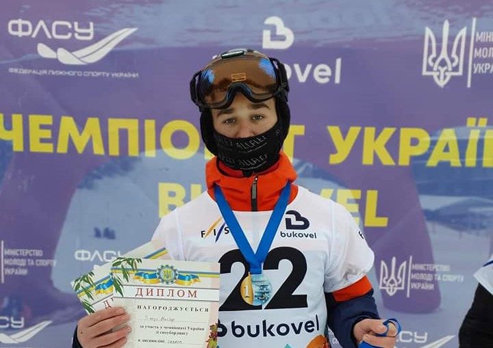 Прикарпатець став чемпіоном України зі сноубордингу серед юніорів (ФОТО)