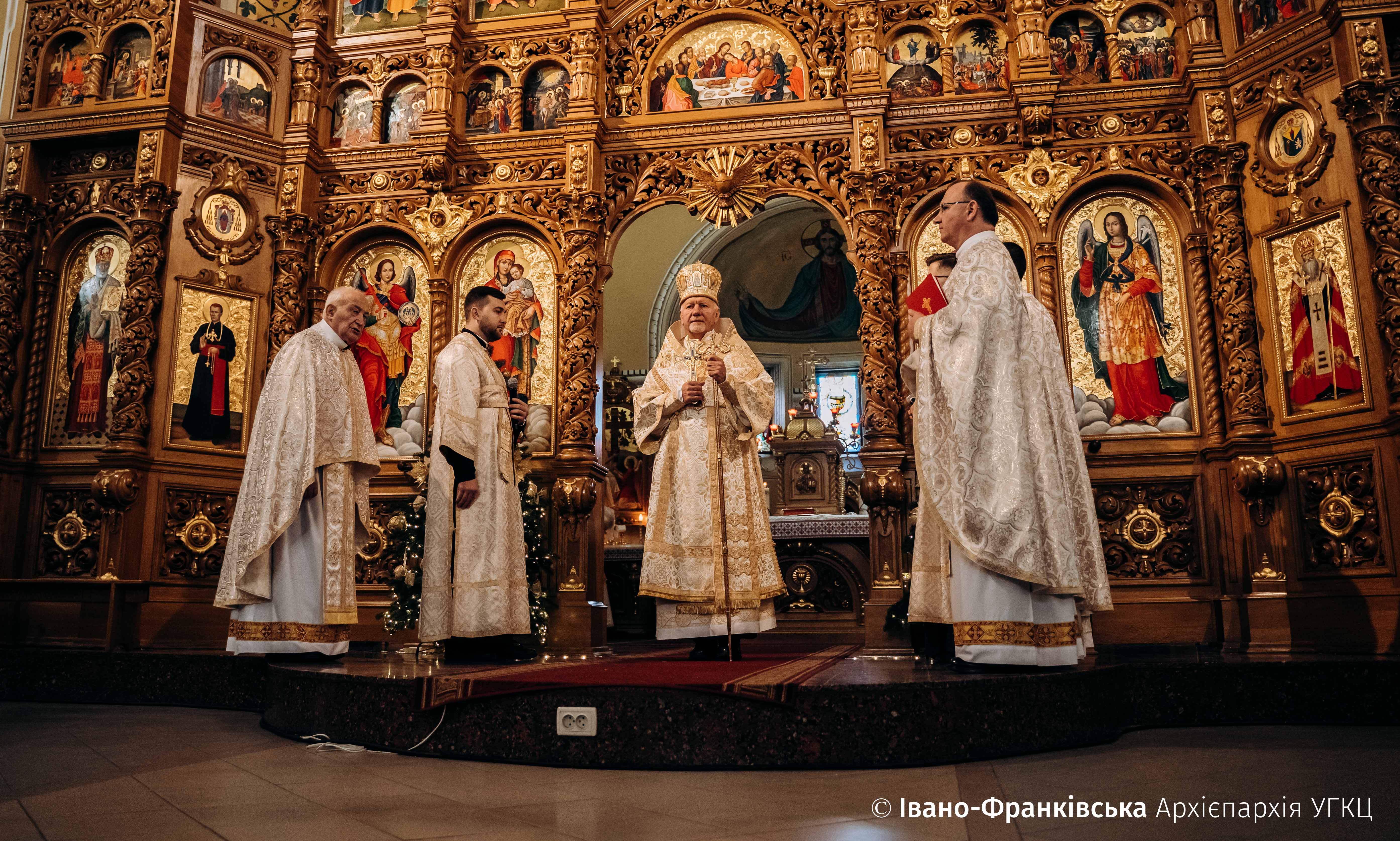 Спільною молитвою та гала-концертом у Франківську завершили фестиваль «Коляда на Майзлях» (ФОТО)