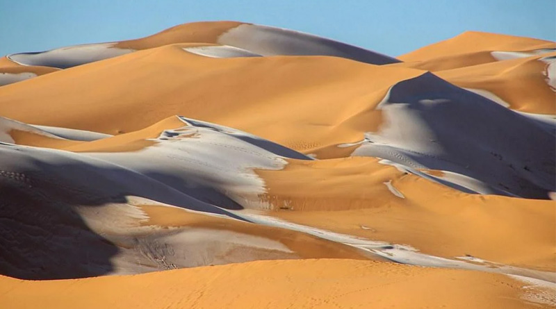 У найбільшій пустелі світу випав сніг: з’явилися вражаючі фото з Сахари