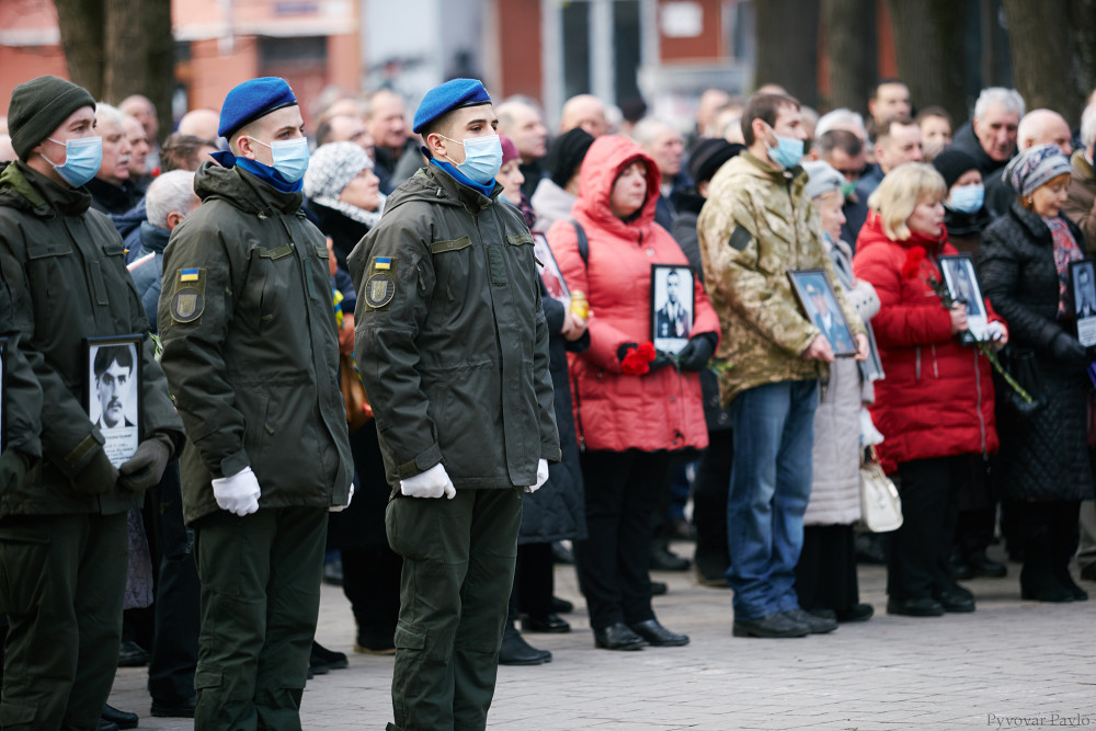 У Франківську вшанували загиблих воїнів і річницю виведення військ з Афганістану (ФОТО)