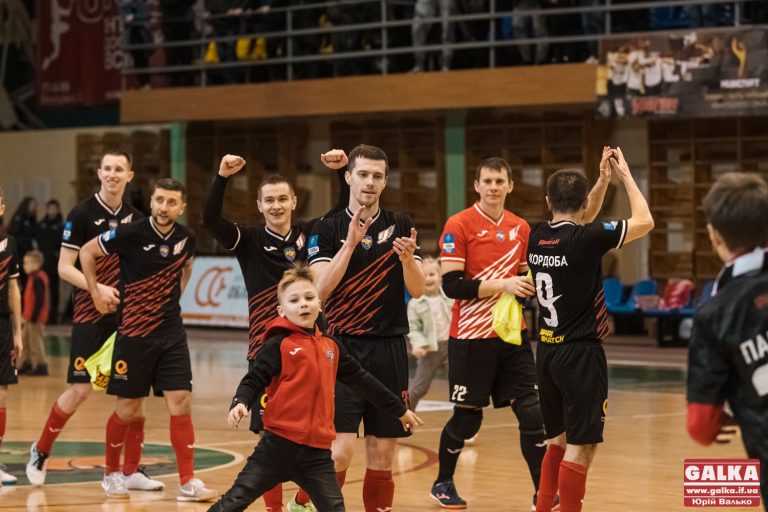 Переможна нічия з бійкою і червоними картками: “Ураган” вибив “Продексім” з Кубку України (ФОТО, ВІДЕО)