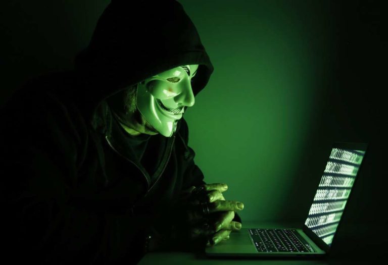 Перша в історії кібервійна. Після стримування атак РФ, Україна перейшла у наступ